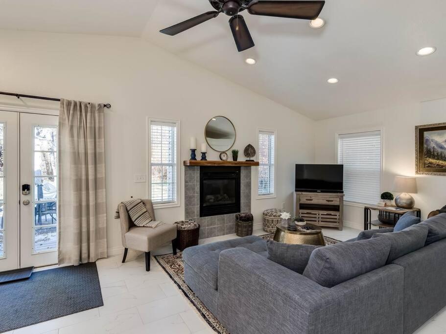 East Bench Bungalow A Relaxing Ogden Escape Near Mountains And Downtown מראה חיצוני תמונה